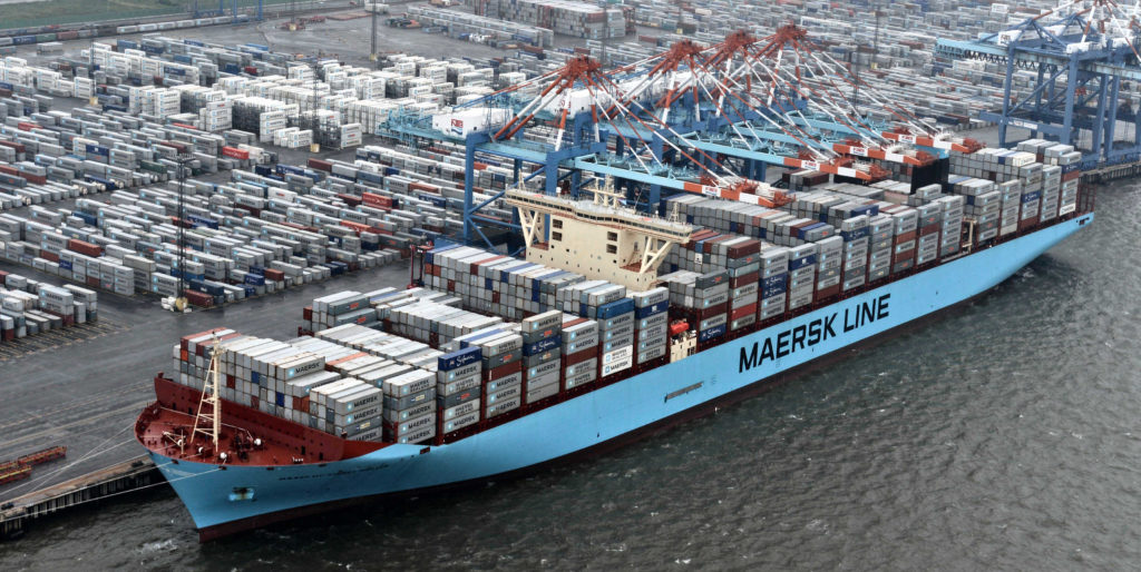 MAERSK LINE 'GLOBAL CARRIER OF THE YEAR' Thomas Smith