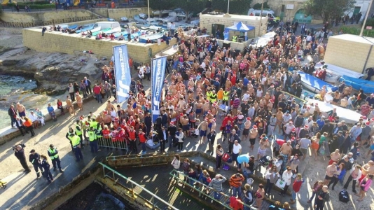 Christmas Malta, Charity Swim, Community Chest Fund